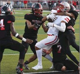 Shelby's Andre Hill makes play for Whippets touchdown